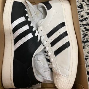 Adidas Superstar